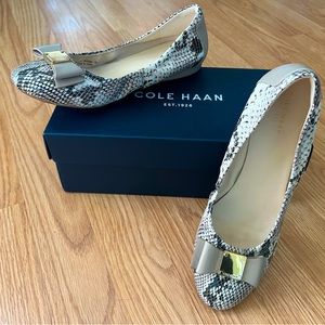 Cole Haan Tali Bow Ballet Flats. Size 7. Snake Print.
